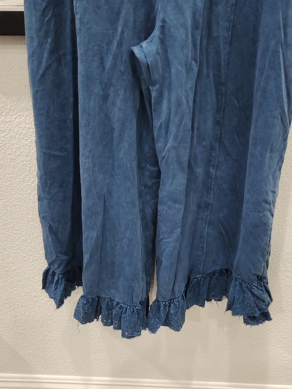 Washed Indigo Eyelit Hem Wide-Leg Jumpsuit - Blue - Picture 6 of 10